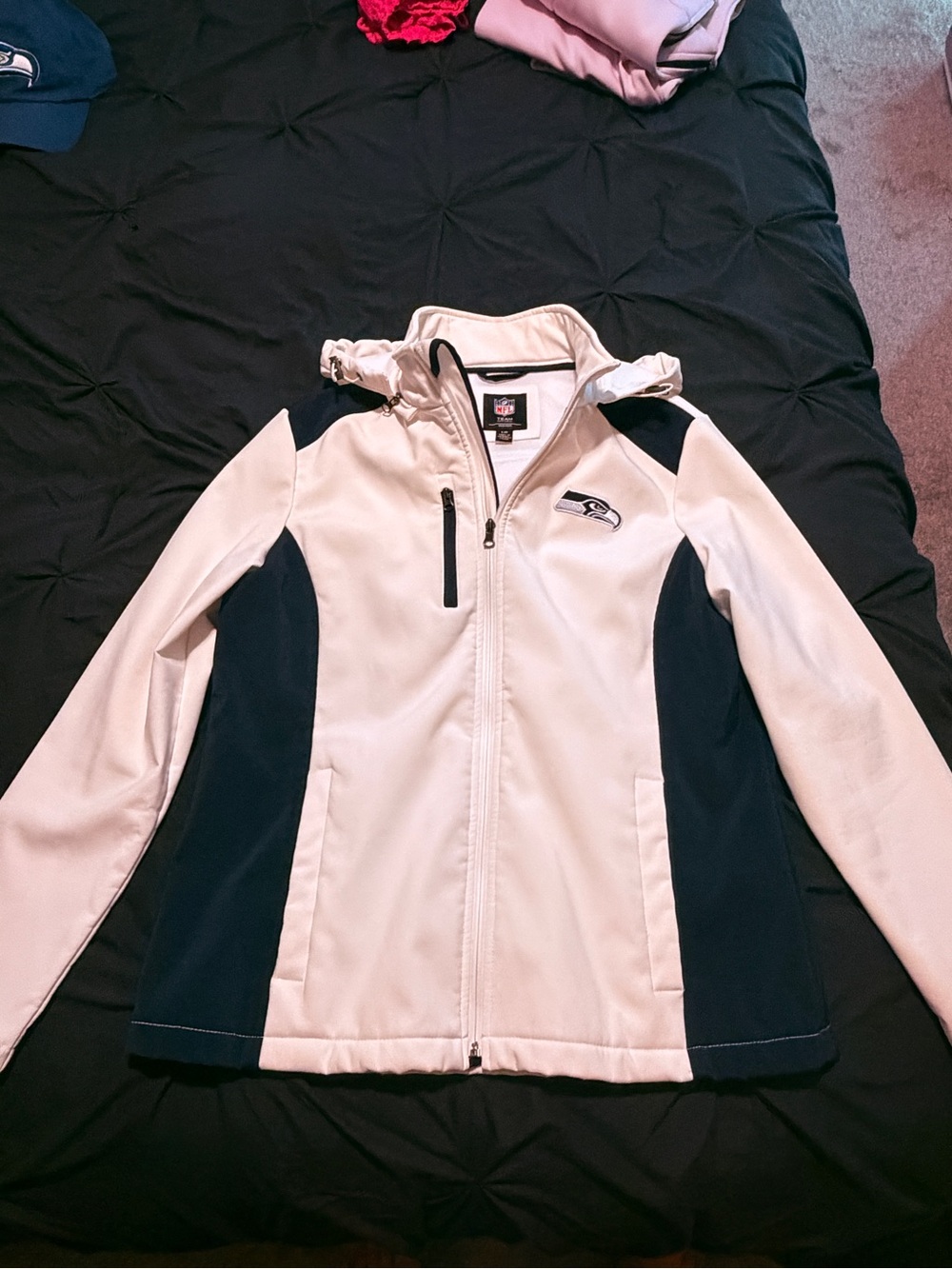 NFL Seahawks Women's White and Navy Softshell Utility Jacket